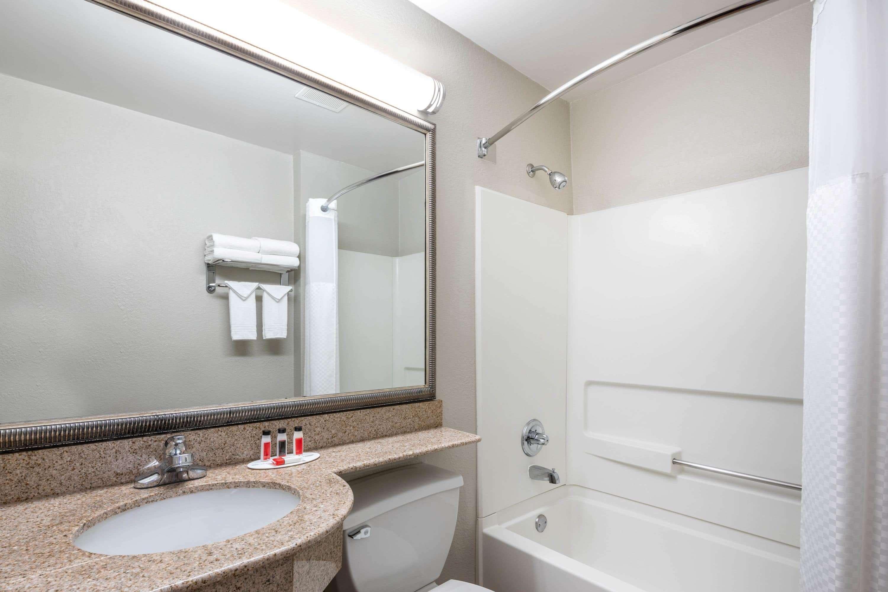 Microtel Inn & Suites By Wyndham Atlanta Buckhead Area Chamblee Exterior foto